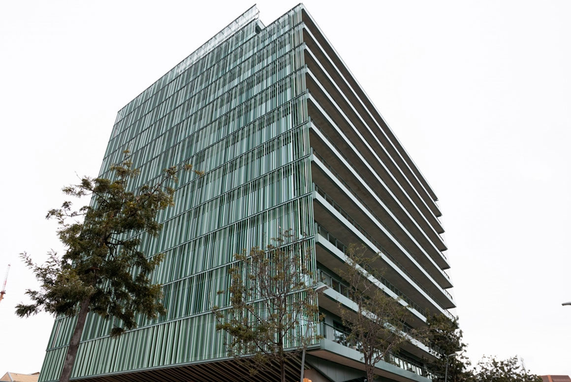 $datos['titulo'.sufijo]