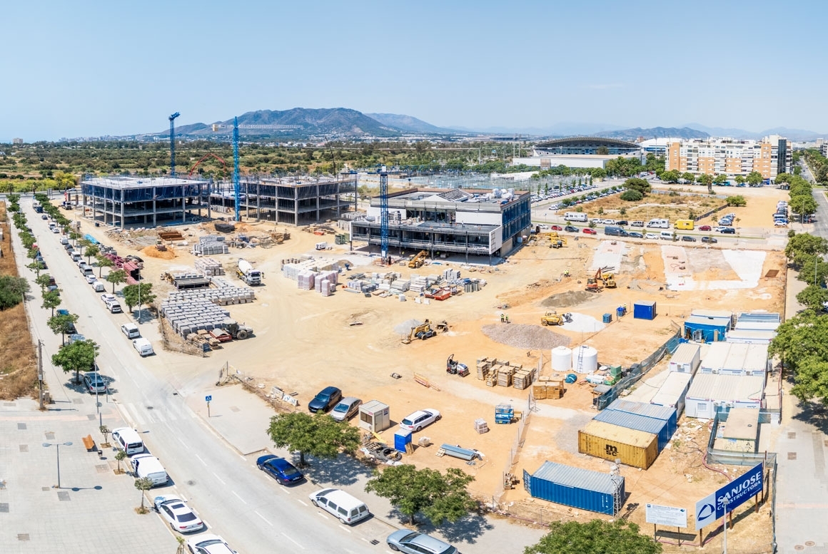 $datos['titulo'.sufijo]