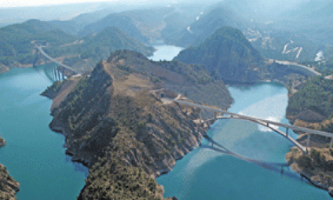 La alta velocidad del embalse de Contreras ejecutada por SANJOSE, Premio Internacional Puente de Alcntara