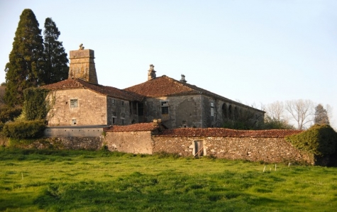 Sanjose acondicionar� las dependencias del Pazo de Li�ares para el Centro de Xesti�n do Co�ecemento Arqueol�xico en Lal�n, Pontevedra