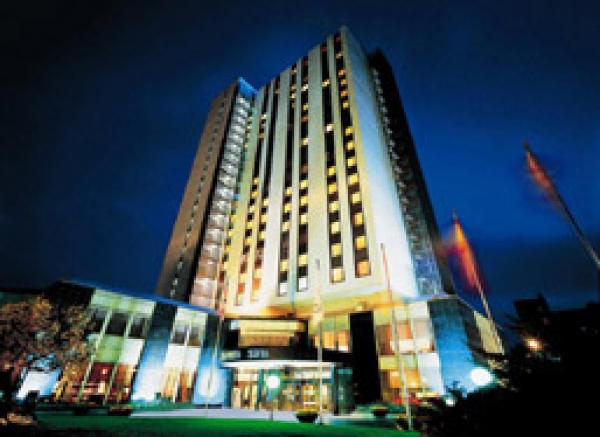 SANJOSE rehabilitar� el Hotel Princesa Sof�a 5 estrellas de Barcelona   