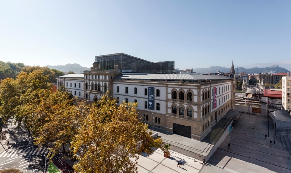 EBA construir� un hotel en el antiguo edificio de Tabakalera de San Sebasti�n   