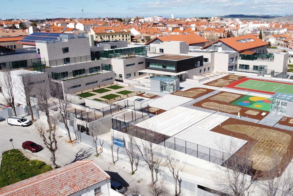 COMPLEXO DE ASSISTÊNCIA BENITO MENNI, EM CIEMPOZUELOS, MADRID (FASE 1A, 1B e 2)