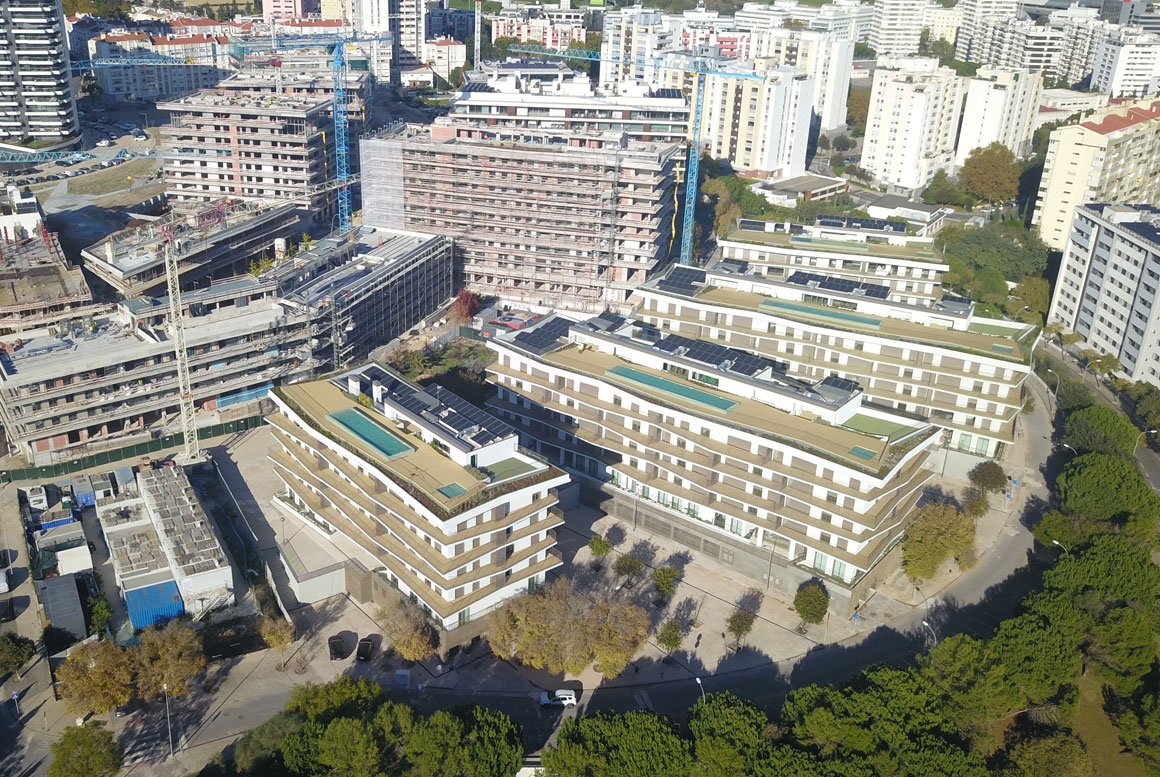 COMPLEXE R&Eacute;SIDENTIEL ALMA GARDENS &Aacute; MIRAFLORES, OEIRAS 