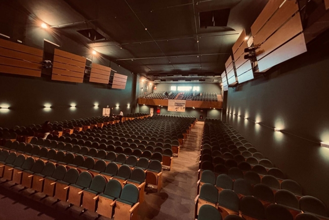 TEATRO LOPE DE VEGA DE V&Eacute;LEZ � M&Aacute;LAGA